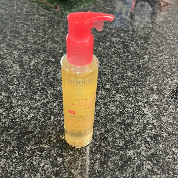 Bioderma cleansing oil - Picture 6 of 6
